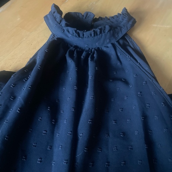 SHEIN Black Halter Neck Top size 4XL
Sleeveless tank beautiful/elegant top - Picture 3 of 5